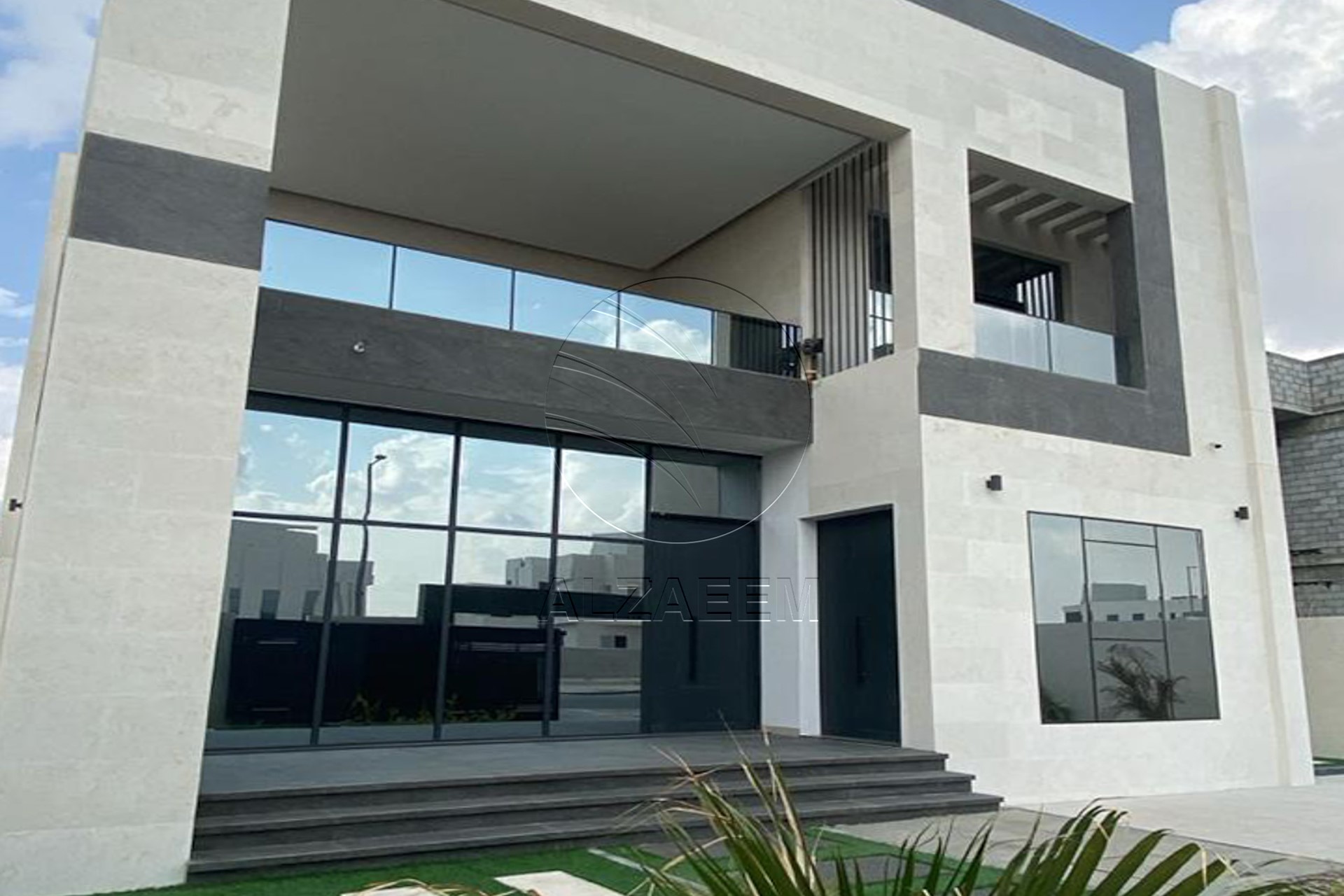 √ Landscaped Area | 6 Masters | Modern Finishing √