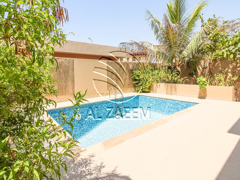 Single Row | 4BR Villa | Pool and Garden