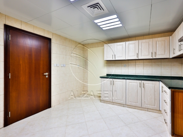 √Hot Deal!| Private Garden | Prime Location√