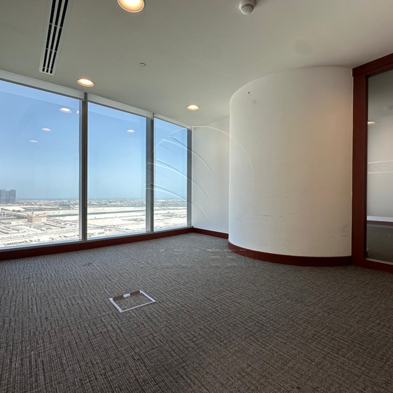 High Level Fitted Office Facing the Canal