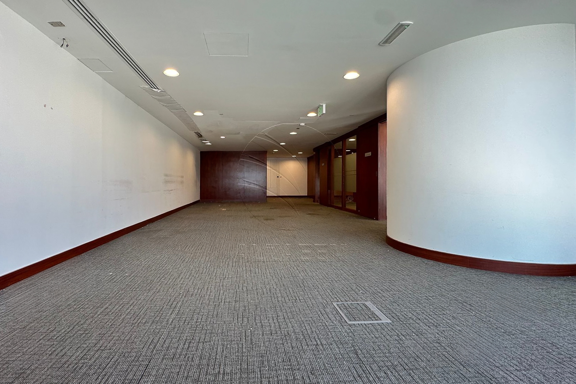 High Level Fitted Office Facing the Canal