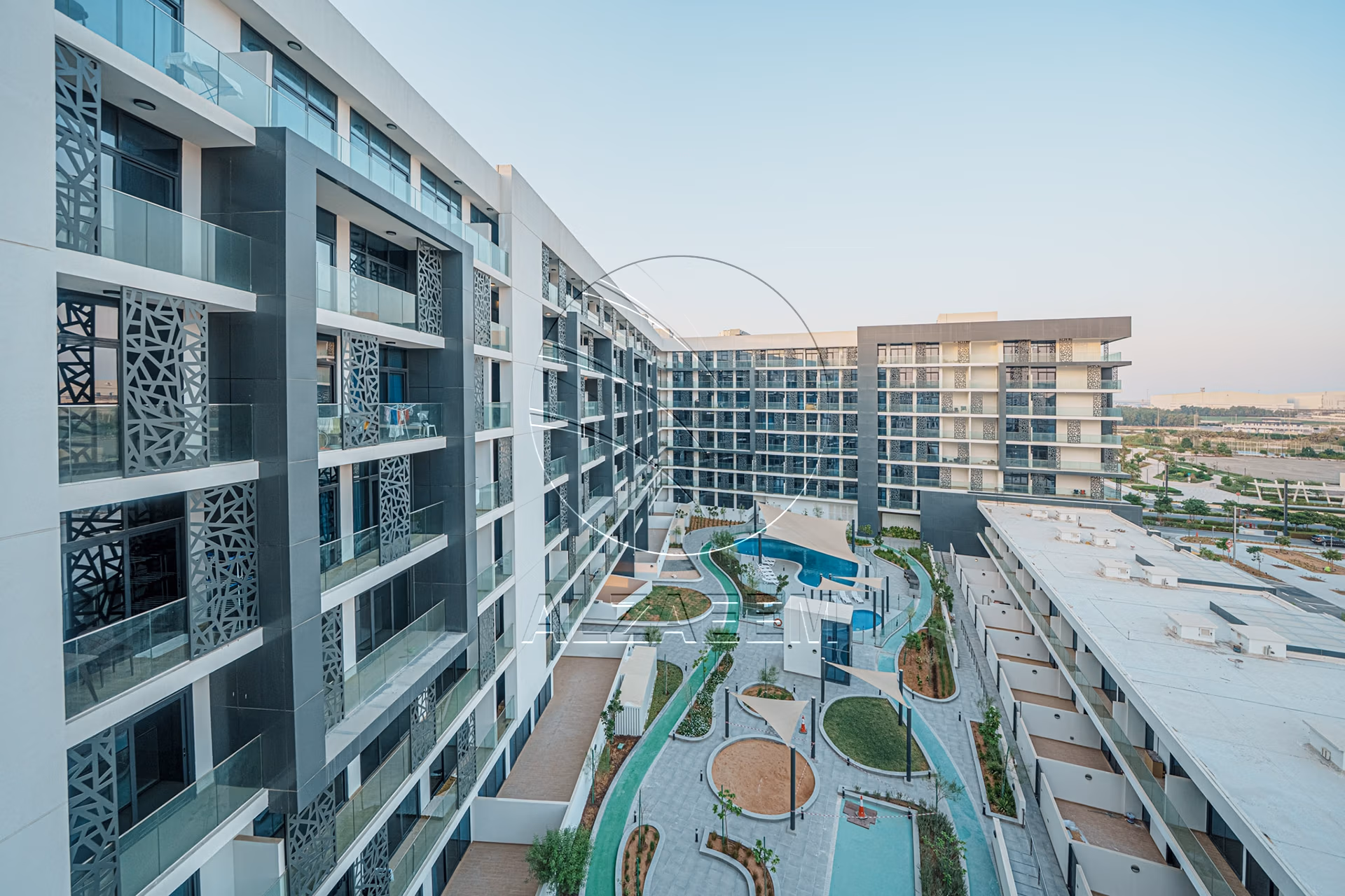 FURNISHED! Overlooking the Pool | Up to 2 Payments