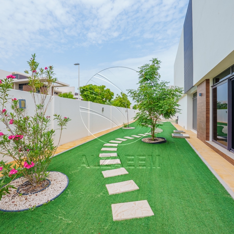 √Landscaped Garden | Furnished | T3-C1 | Corner√