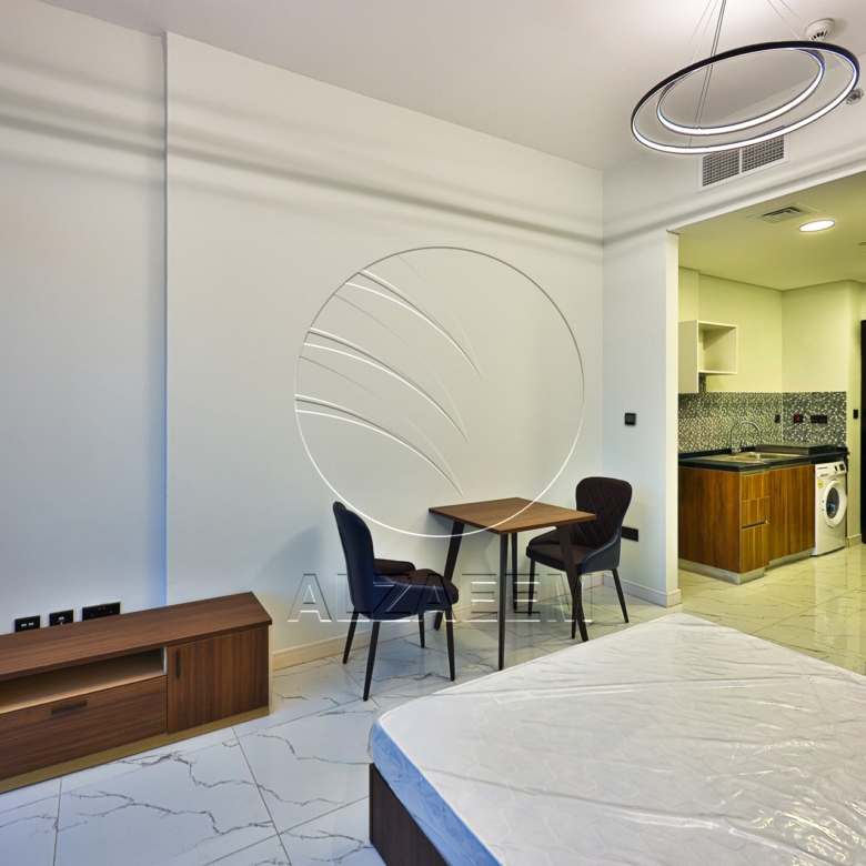 √Furnished | Middle Floor | Prime Location√