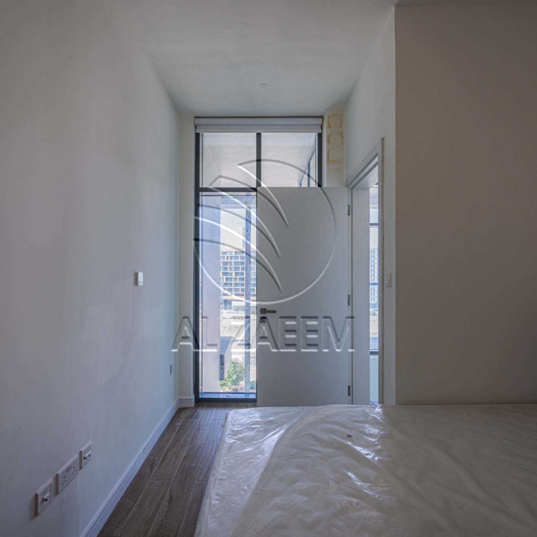 Fully Furnished Loft | Full Canal View | Rented