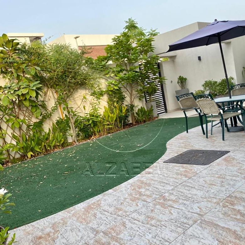 √Single Row Corner | Type 1 | Landscaped Garden√