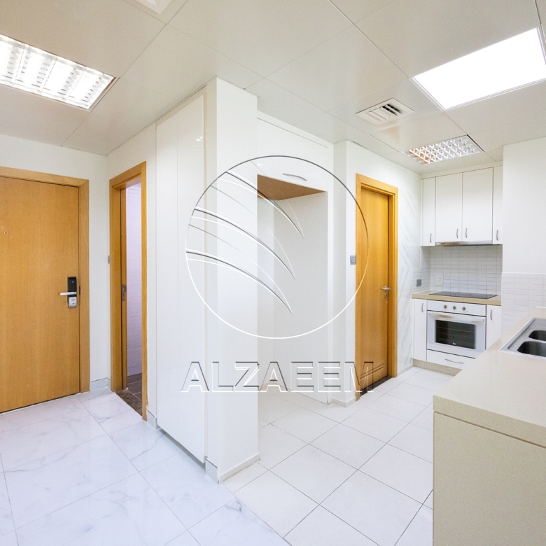Vacant | Fully renovated unit | Sea View