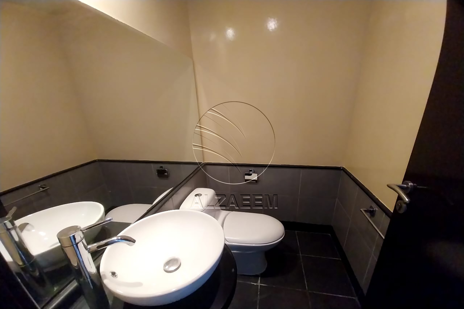 √VACANT! Community View | Mid Level√