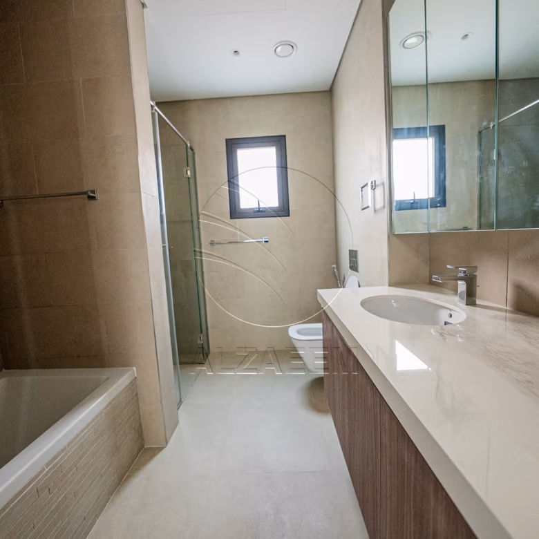 Single Row Villa | Huge Plot | Ready for Occupancy