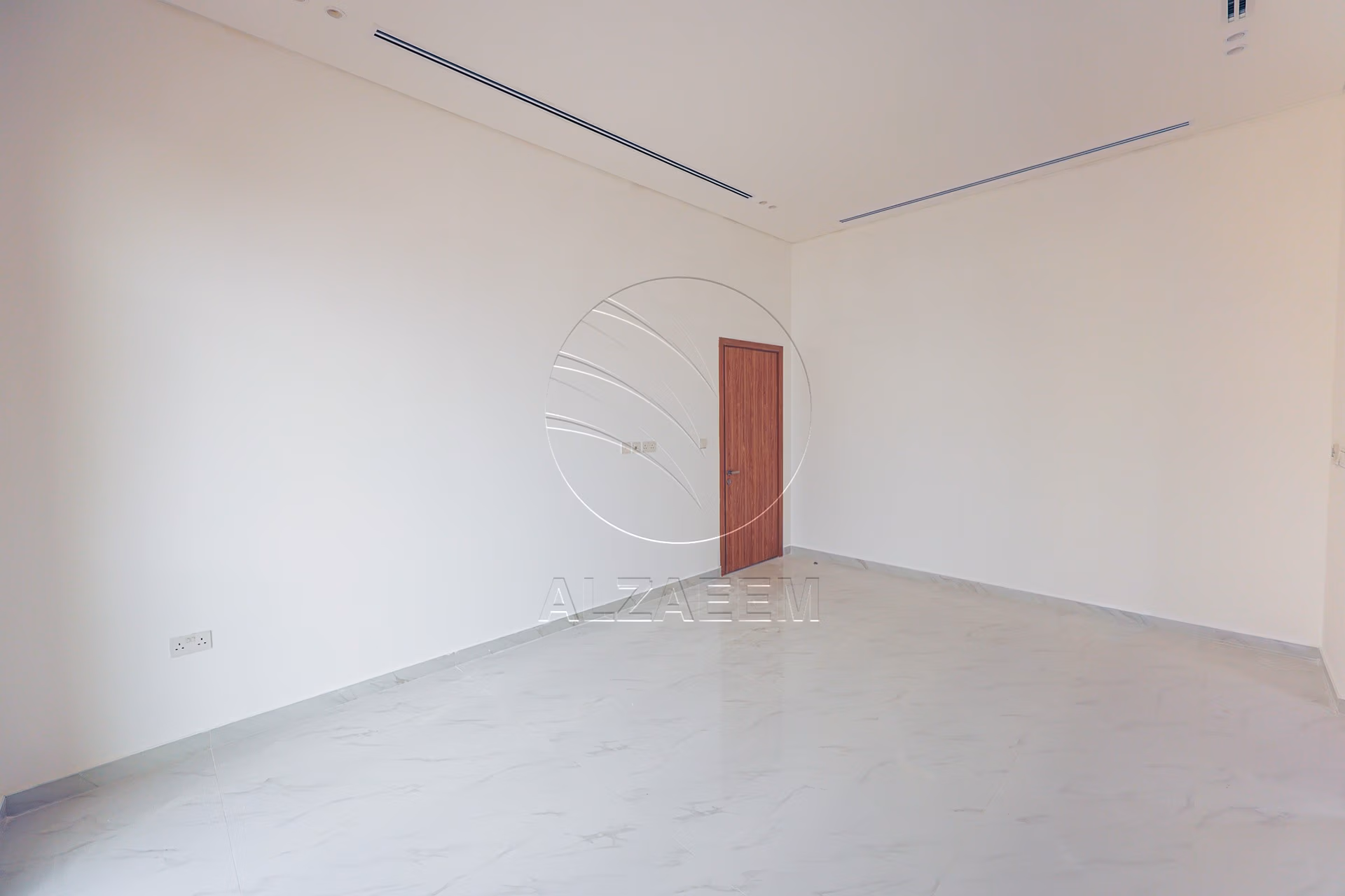 Corner | High Quality Finishing| High Ceiling