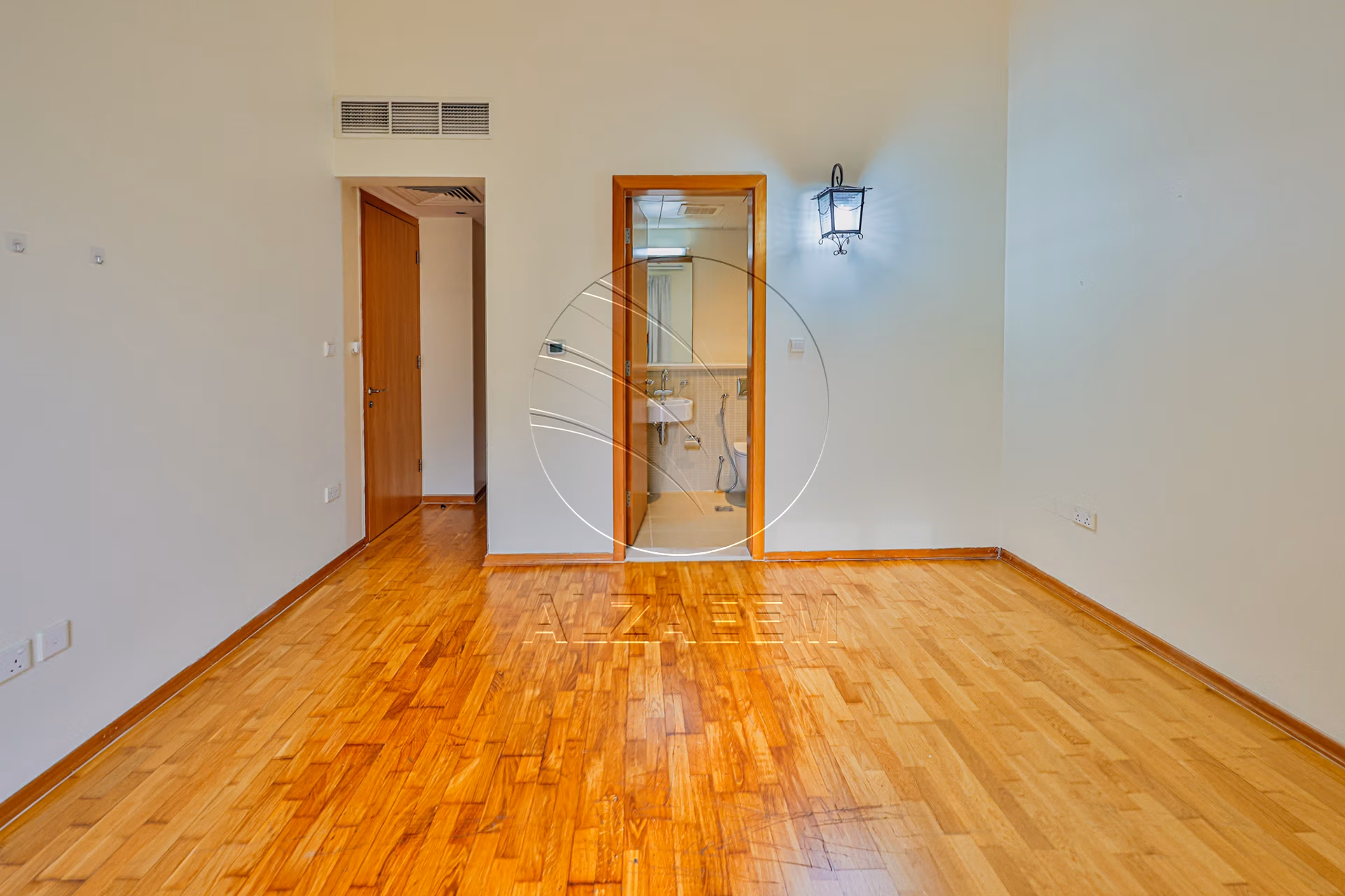 √ Private Pool | Type A | Tenanted | CORNER √