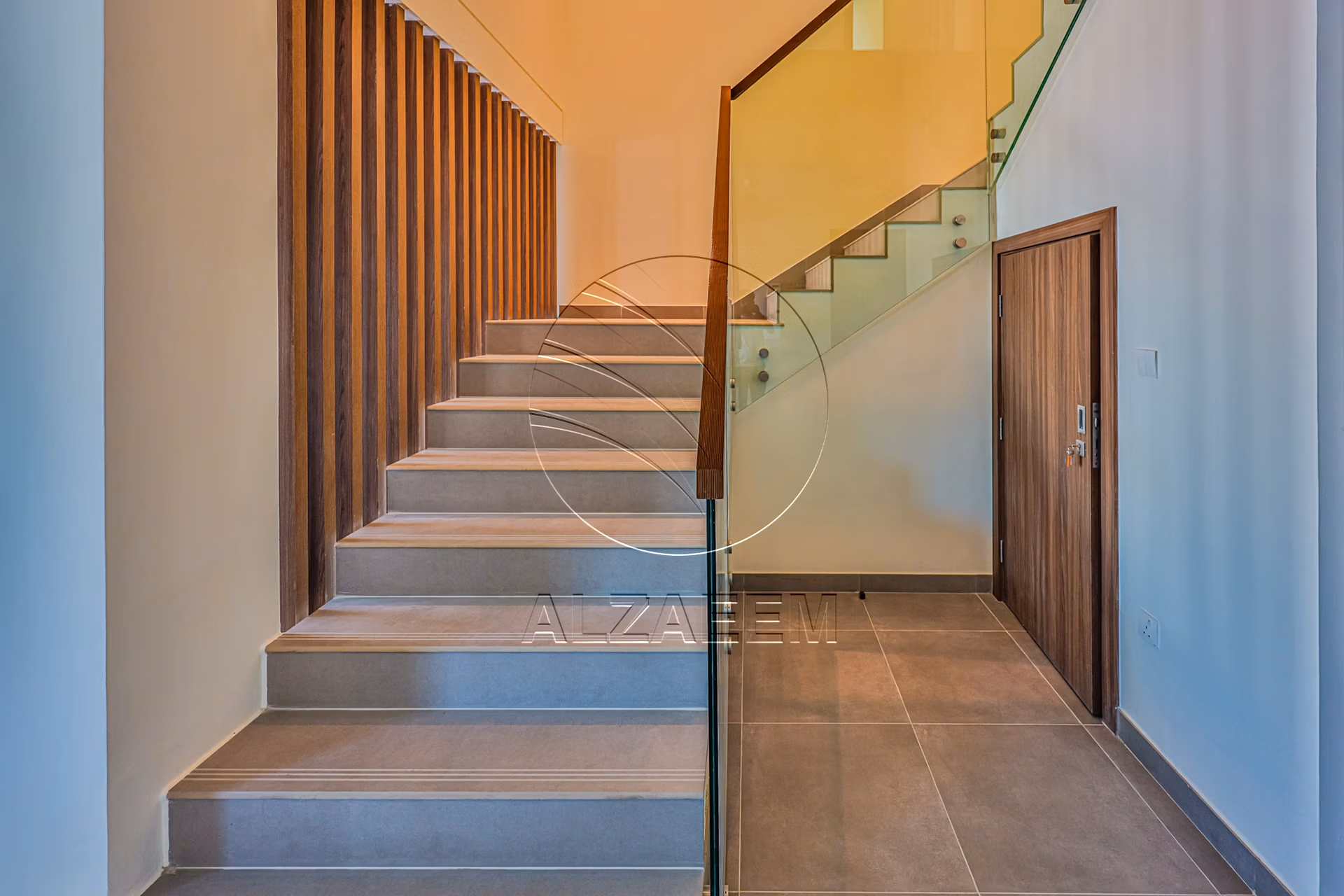 √ HOT! Single Row – Mid Unit | VACANT √