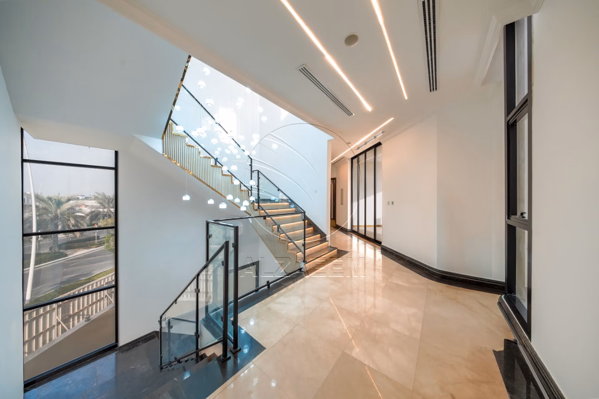 √Luxuriously Furnished |Private Pool and 2 Majlis√