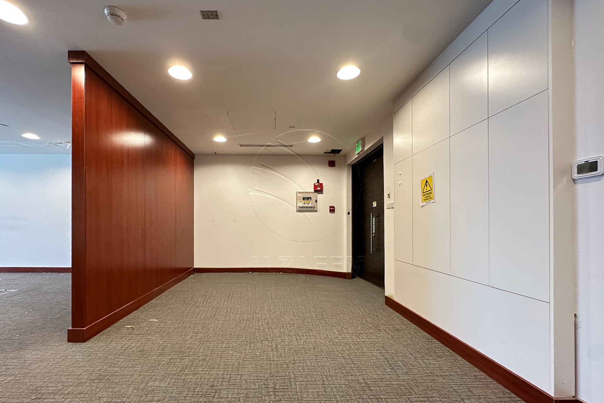 High Level Fitted Office Facing the Canal