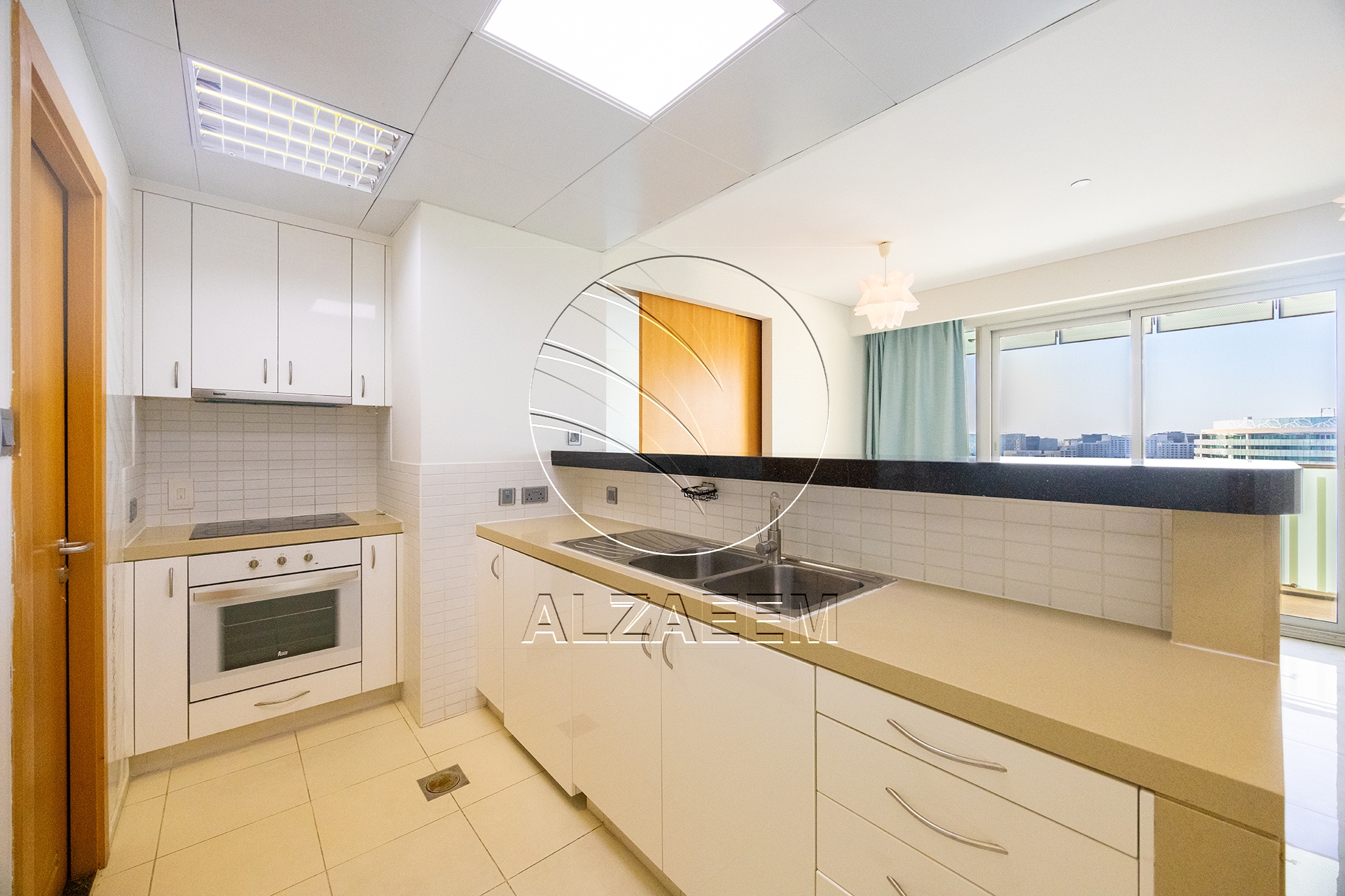 Vacant | Fully renovated unit | Sea View