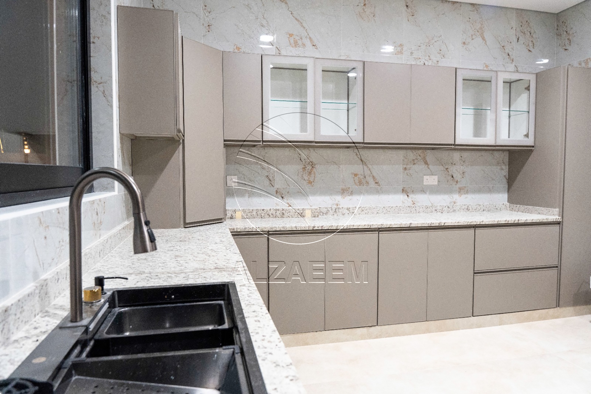 √Brand New Single Row Modern Villa! Spacious Plot√