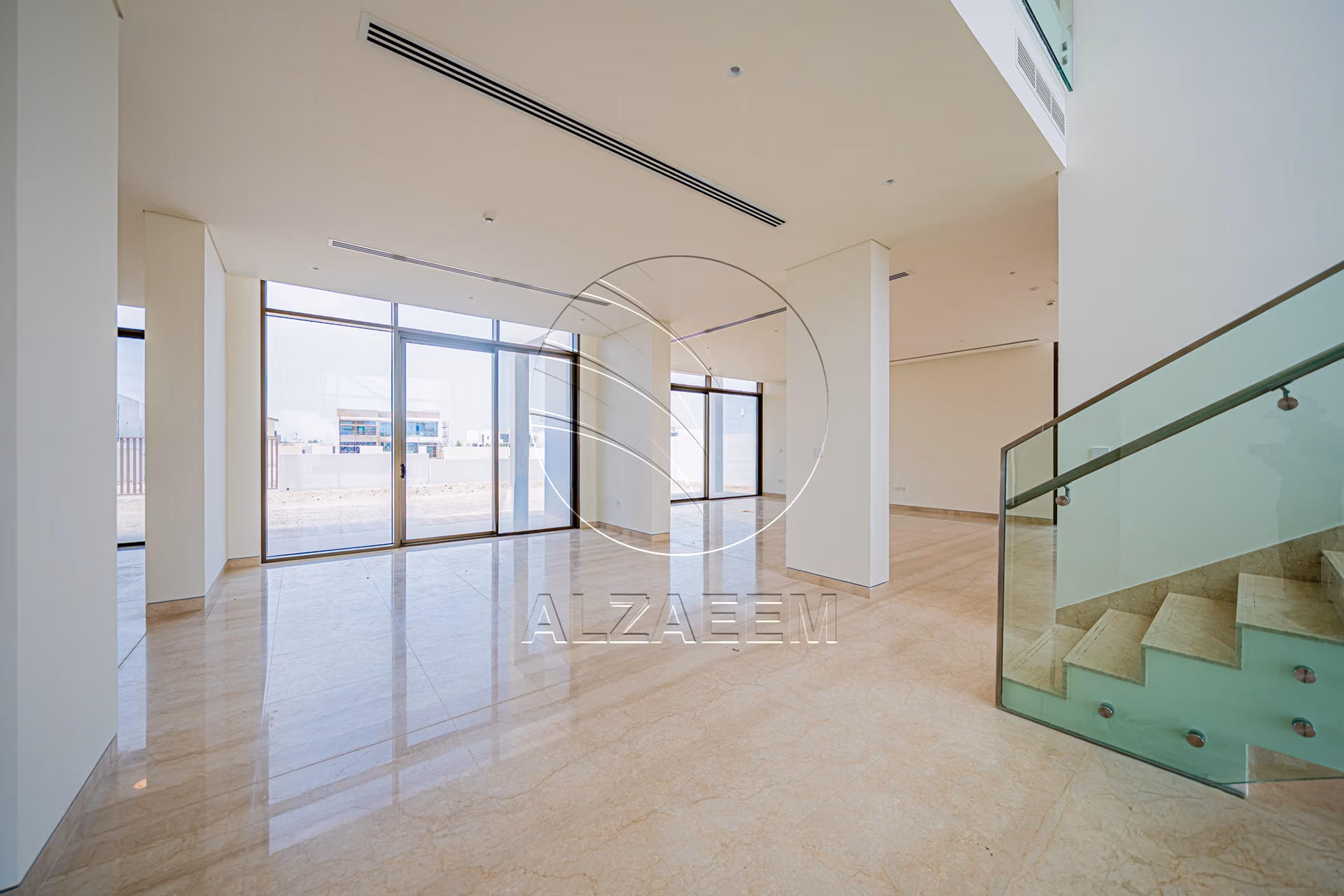 √VACANT Exclusive V-5 SELECT | Partial Sea View√