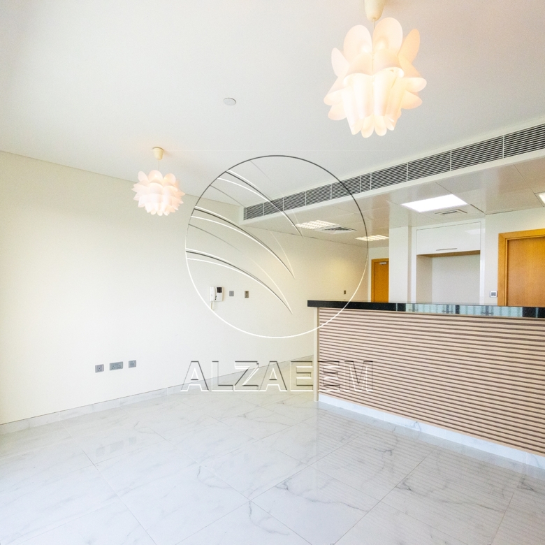 Vacant | Fully renovated unit | Sea View