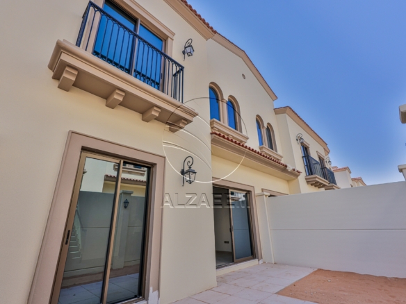 Single Row Corner | Prime Location | Next to Garden