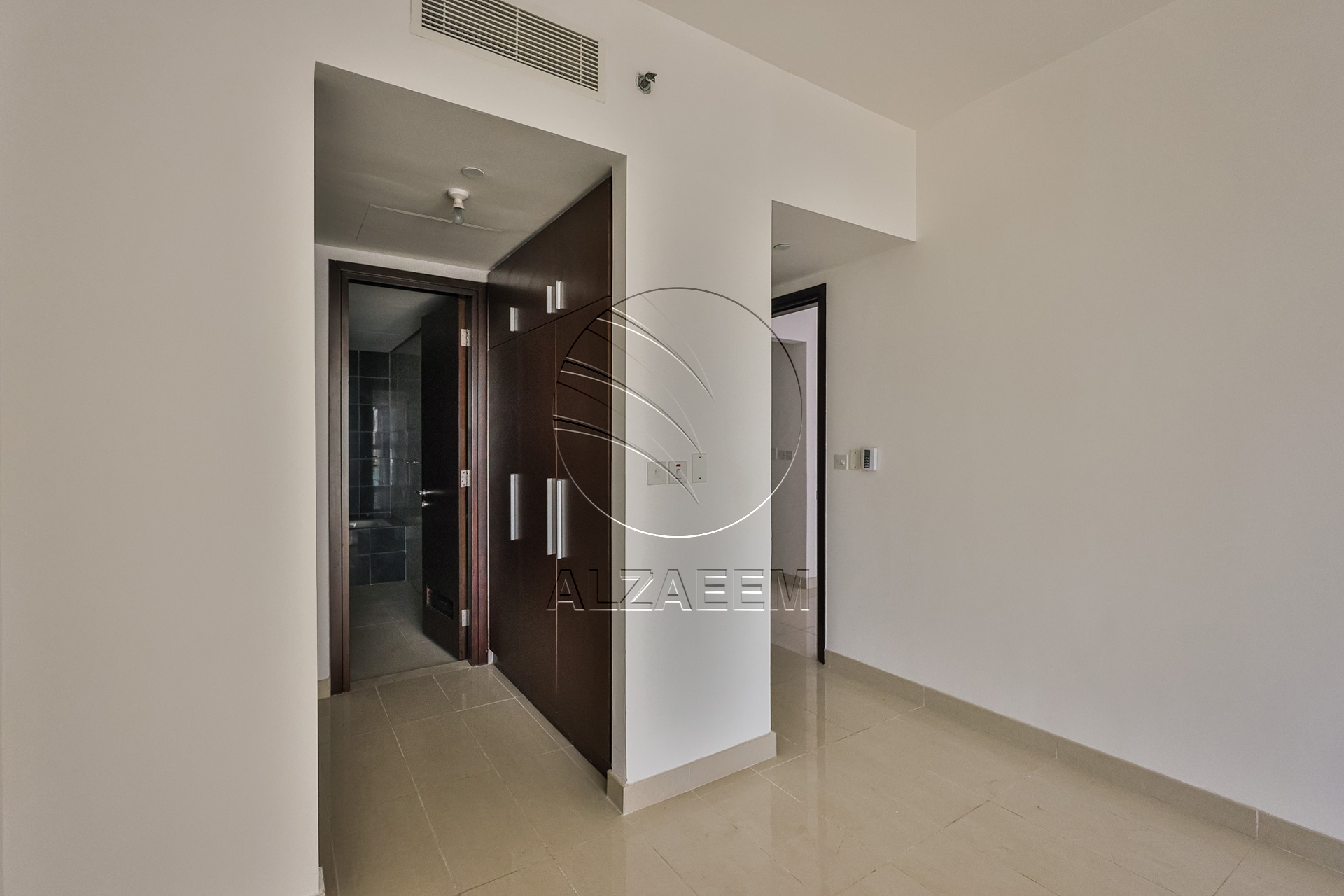 HIGH Level | BIG LAYOUT | Balcony | Open Kitchen