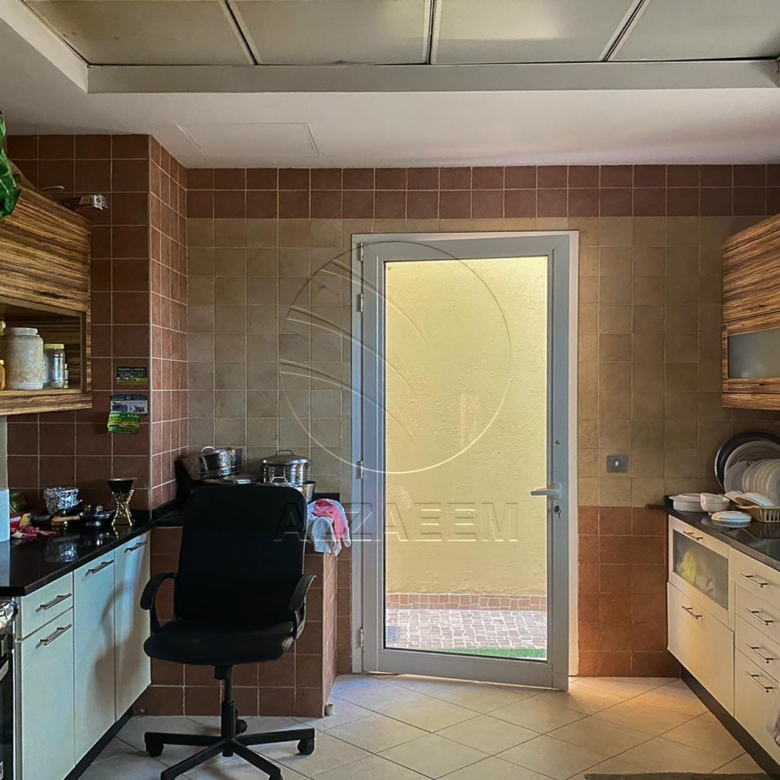 √ Tenanted Villa Opposite the Community Center √