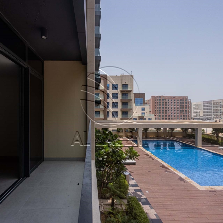 Vacant | DUPLEX | Facing The Pool | 4 payments