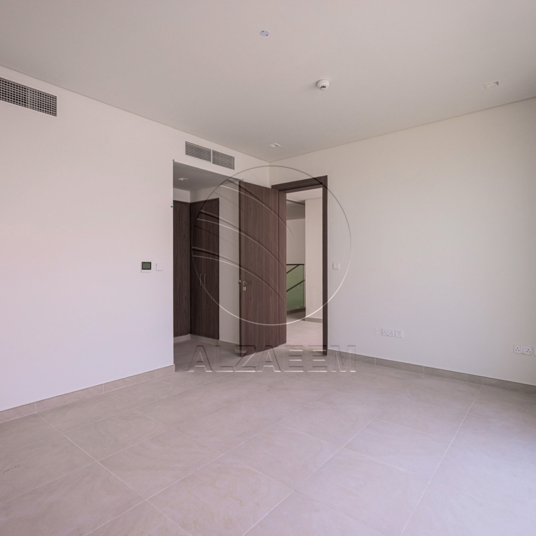 HOT! Corner Villa | Prestigious Gated Community