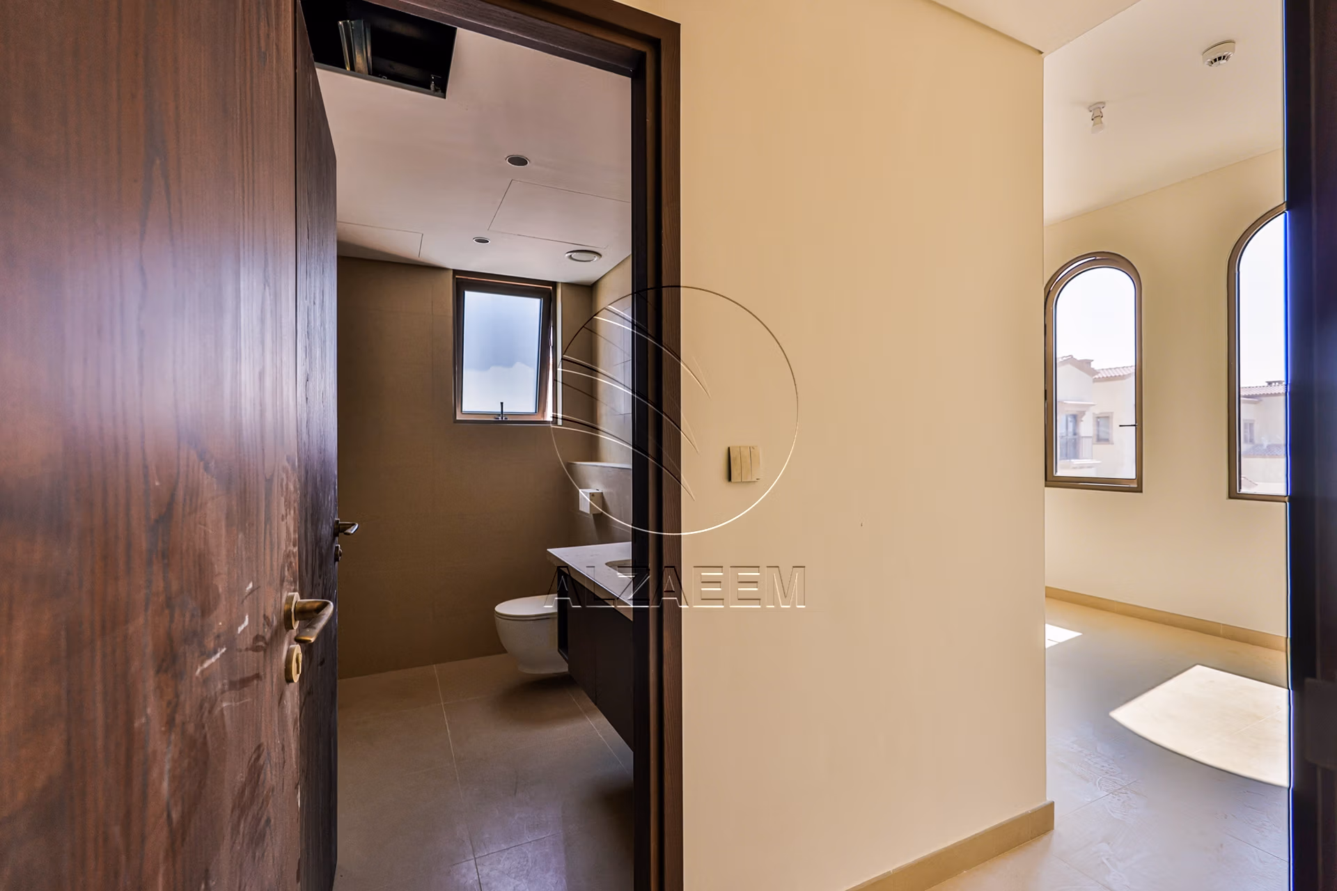 √CASARES | Single Row -CORNER | Prime Location√