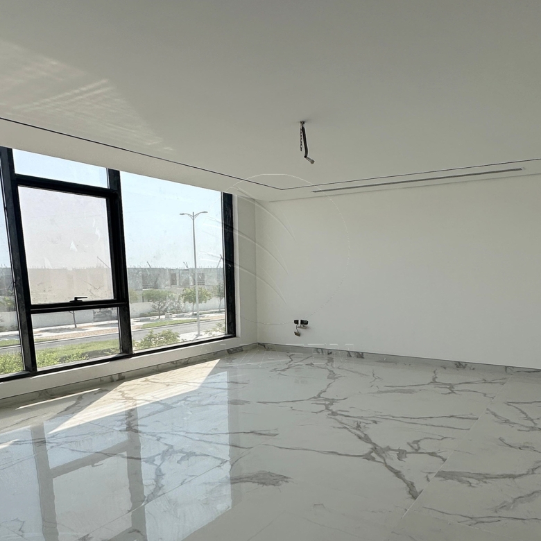 √ Single Row | Biggest Plot | 5BR+Lift+Pool √