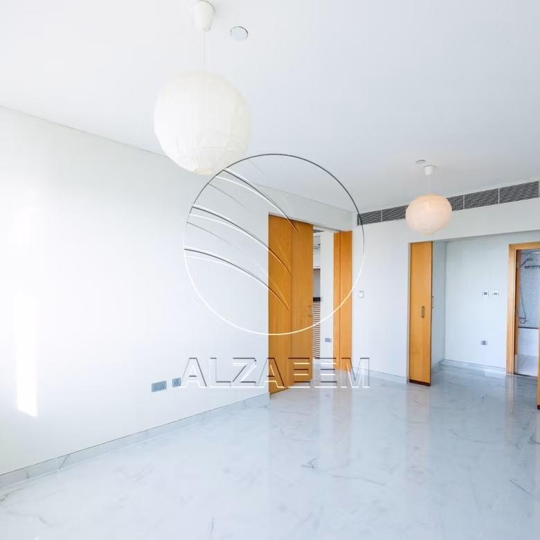 Vacant | Fully renovated unit | Sea View