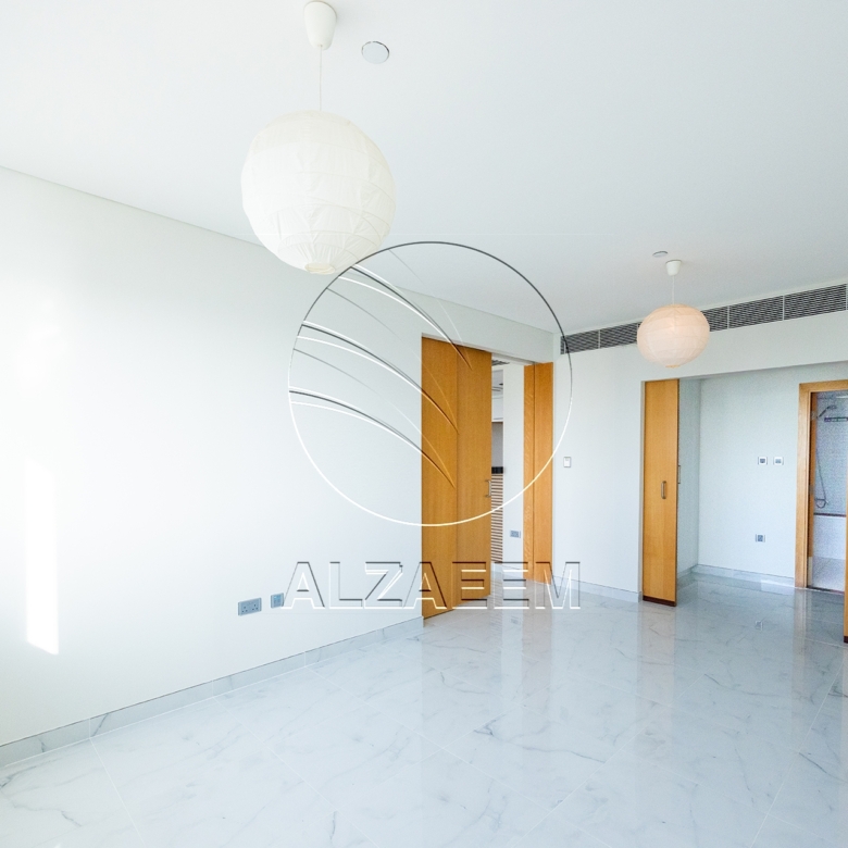 Vacant | Fully renovated unit | Sea View