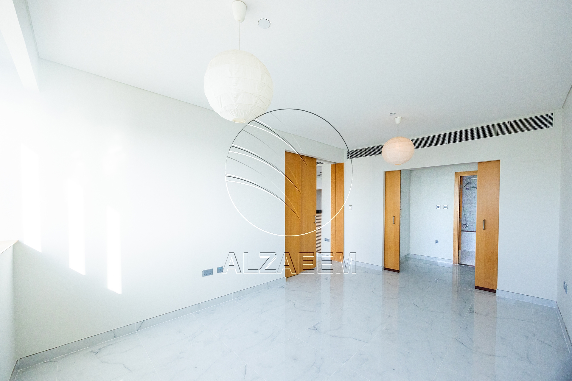 Vacant | Fully renovated unit | Sea View