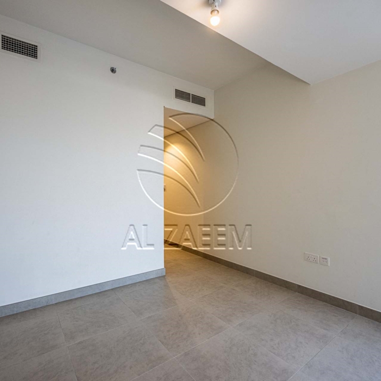 Vacant | DUPLEX | Facing The Pool | 4 payments