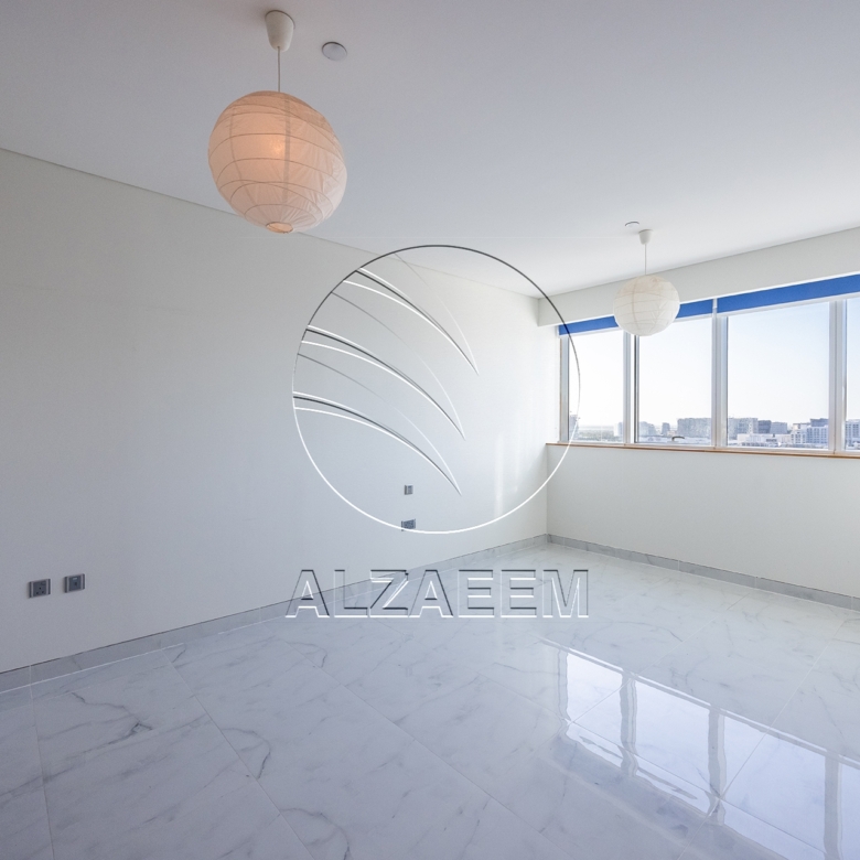 Vacant | Fully renovated unit | Sea View