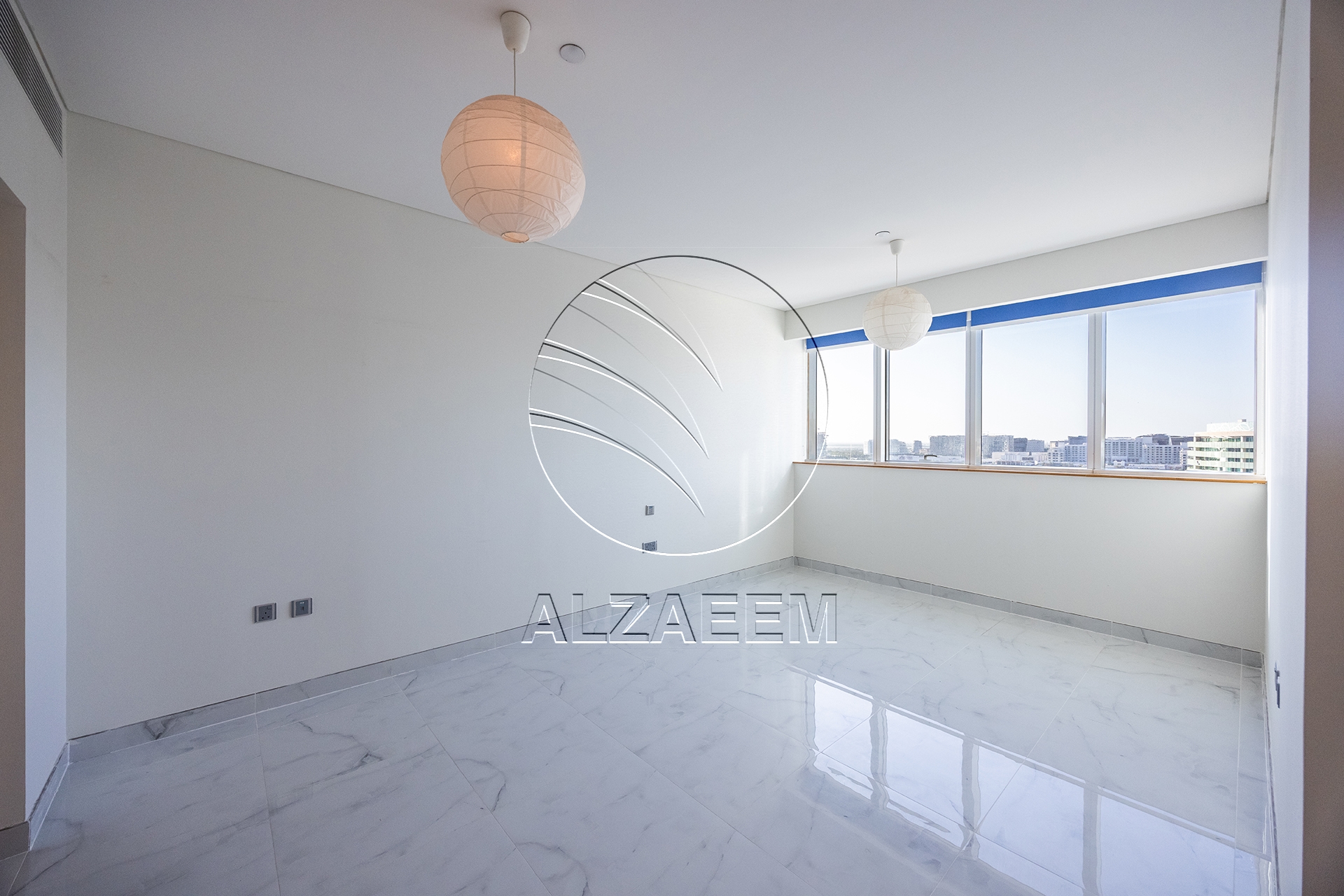 Vacant | Fully renovated unit | Sea View