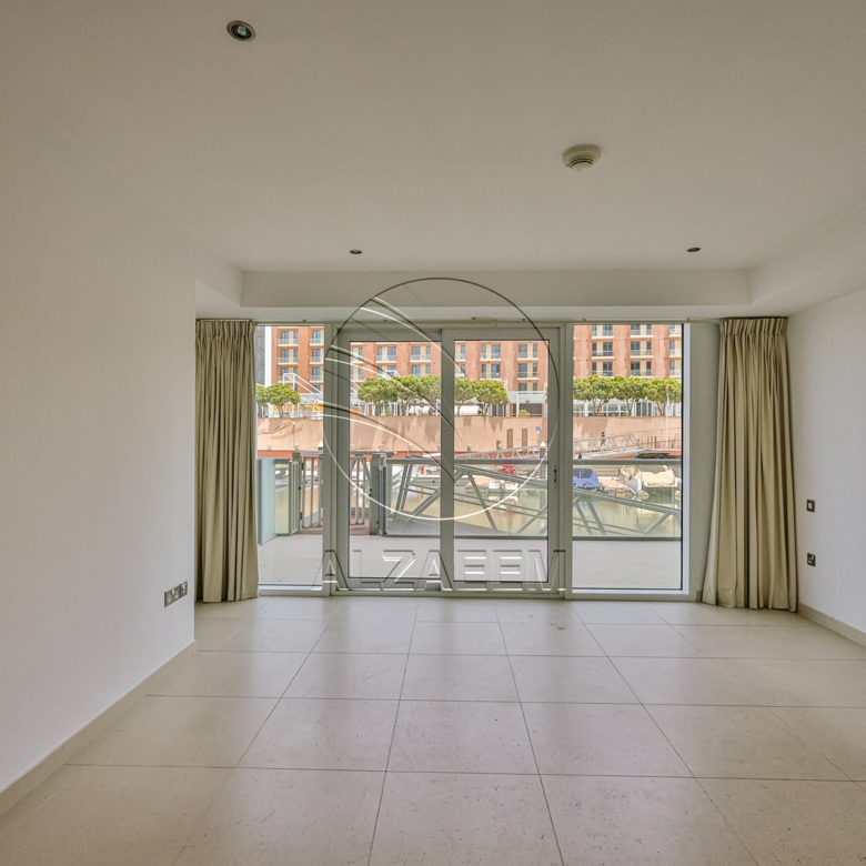 Waterfront | Spacious Deck overlooking the Marina
