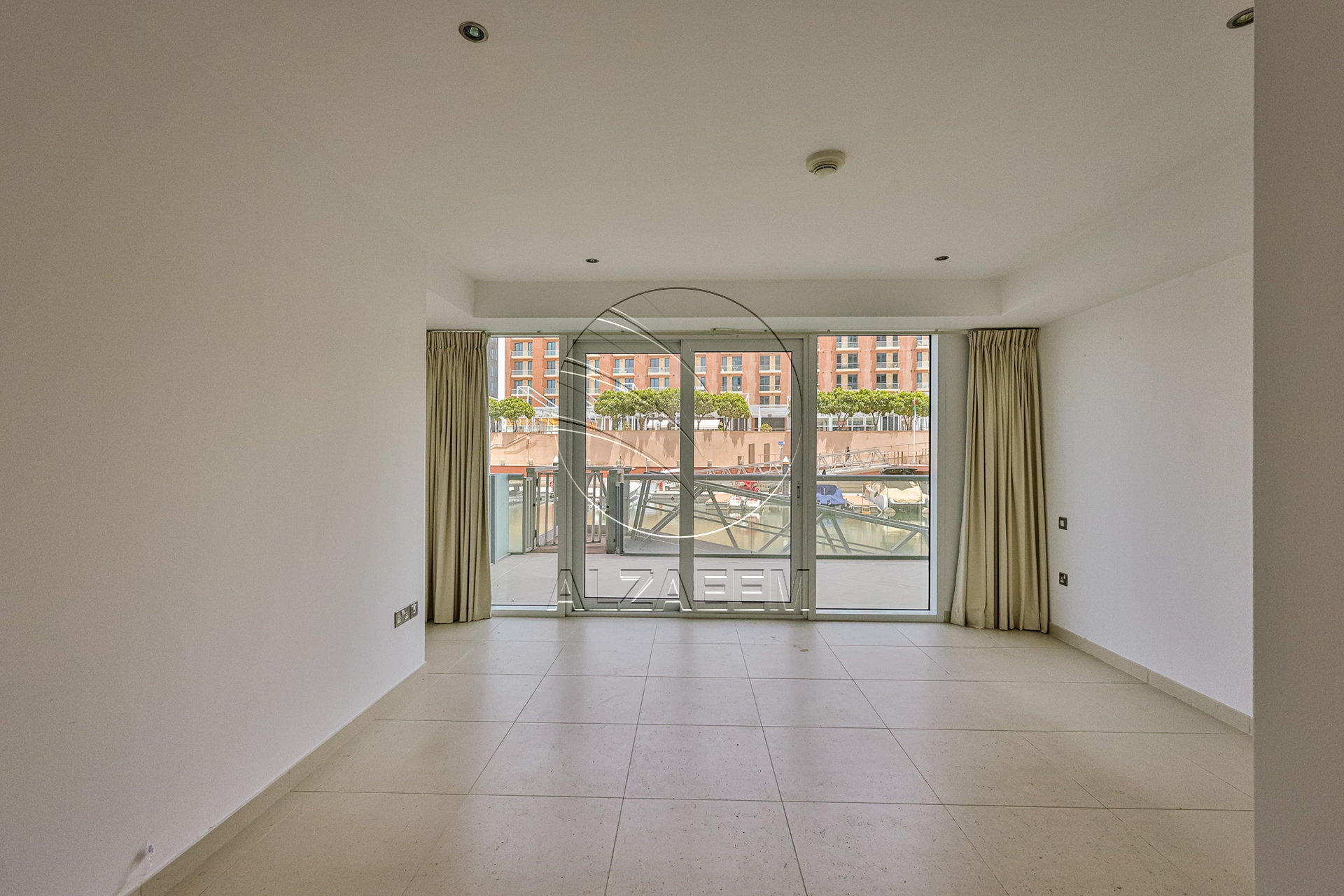 Waterfront | Spacious Deck overlooking the Marina