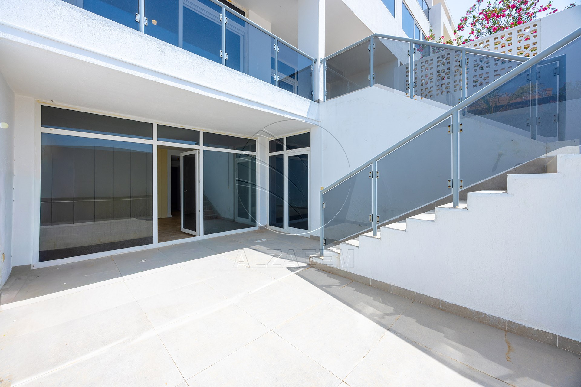 Kitchen Appliances | With Elevator and Gym + Pool