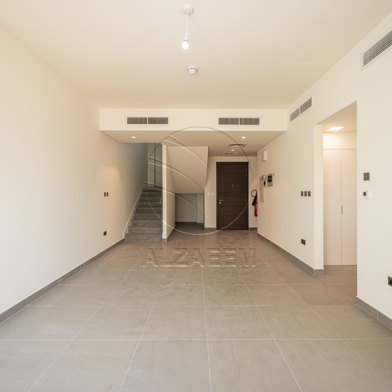 Exclusive+Hot! Single Row TH Near Community Center