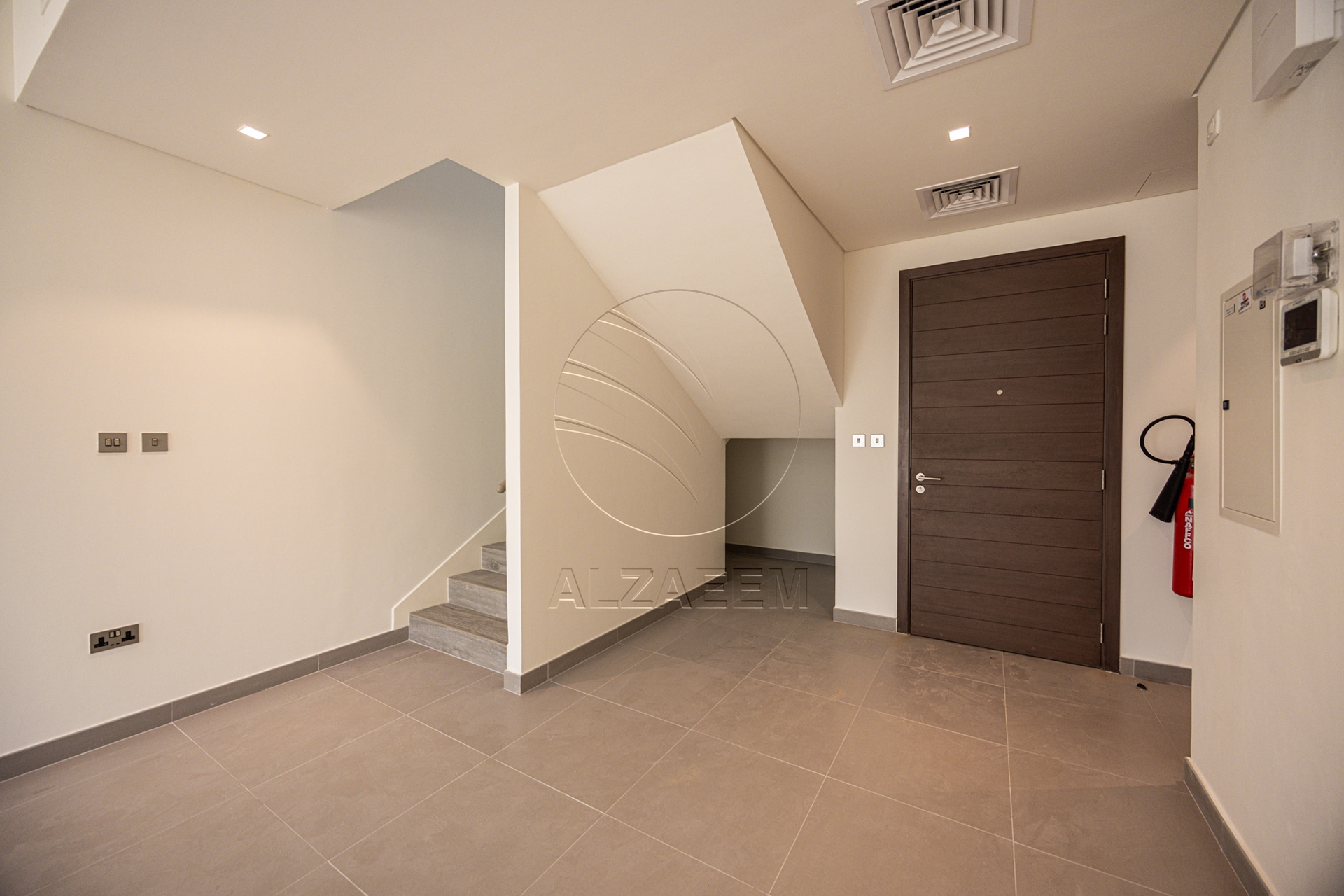 Exclusive+Hot! Single Row TH Near Community Center