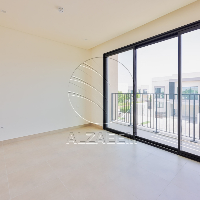 √Corner Single Row! Biggest 2BR Plot in Yas Acres√