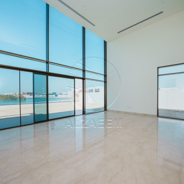 √Seafront VIP Villa | Single Row Corner Big Plot√