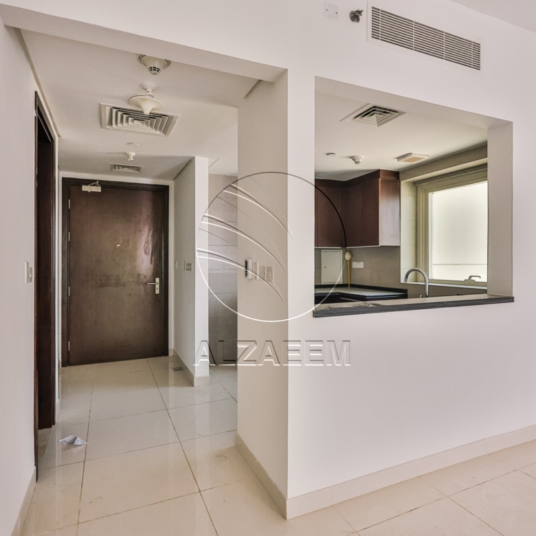 HIGH Level | BIG LAYOUT | Balcony | Open Kitchen