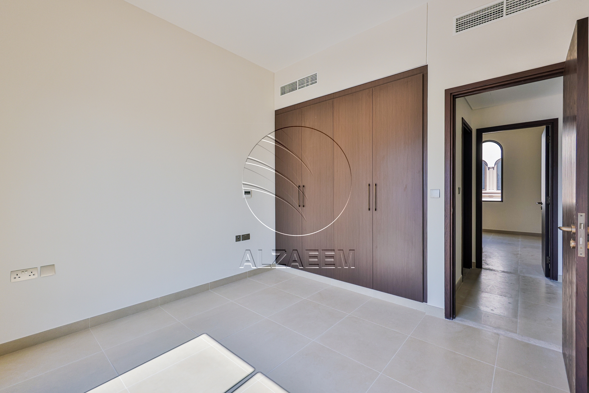 CASARES | Single Row Mid | Near the Garden