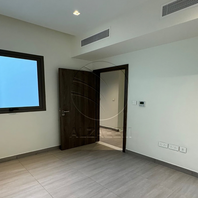 √HOT DEAL | Move-in Ready | Single Row – Mid Unit√