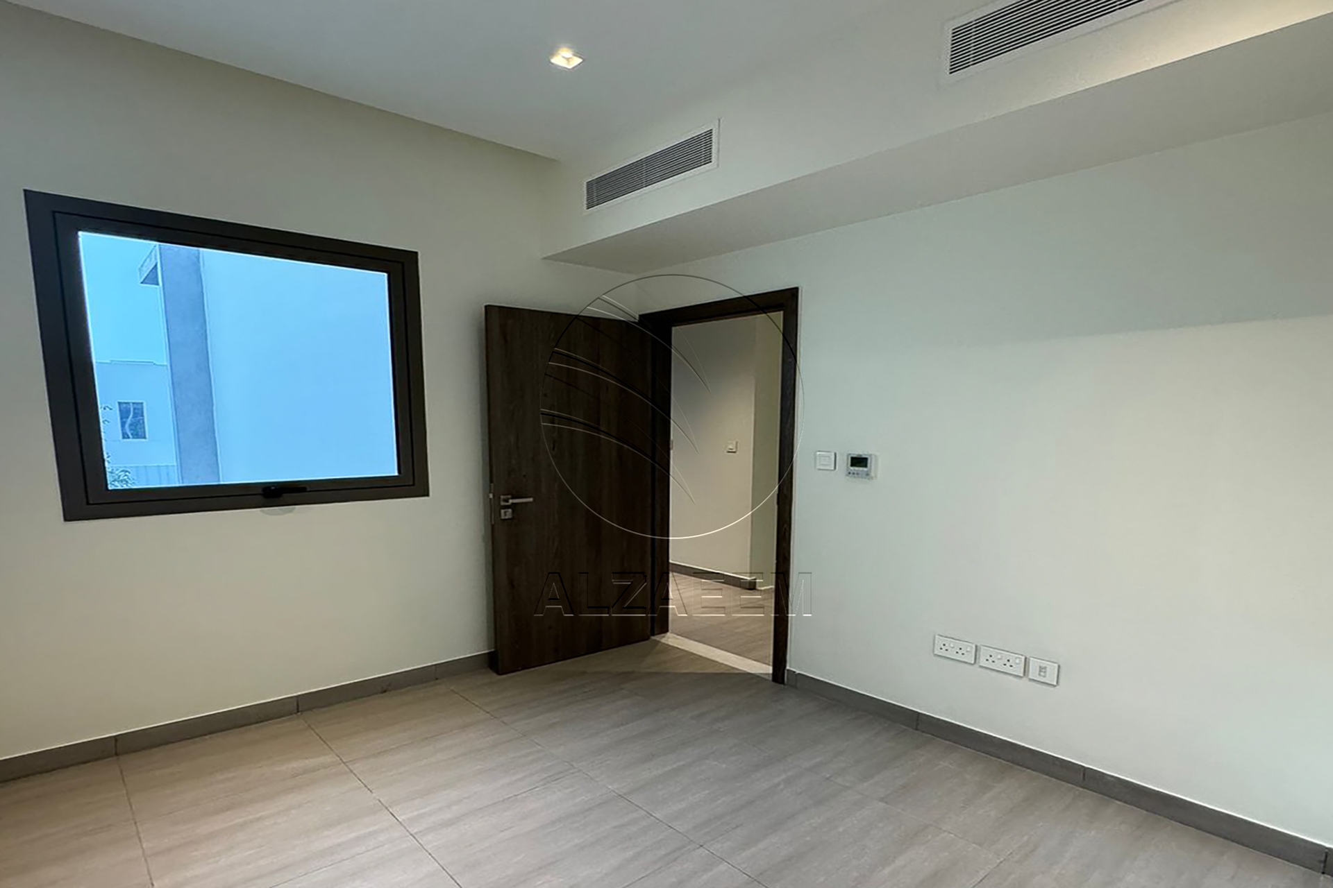 √HOT DEAL | Move-in Ready | Single Row – Mid Unit√
