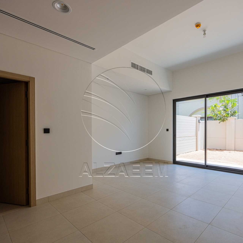 EXCLUSIVE! Spacious 2BR+Maid | Single Row Mid