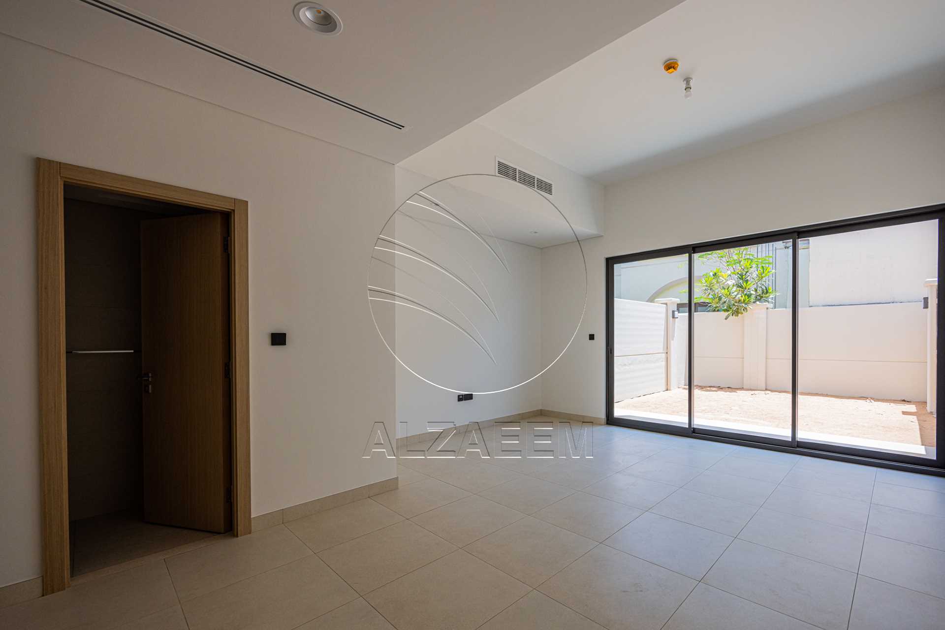 EXCLUSIVE! Spacious 2BR+Maid | Single Row Mid