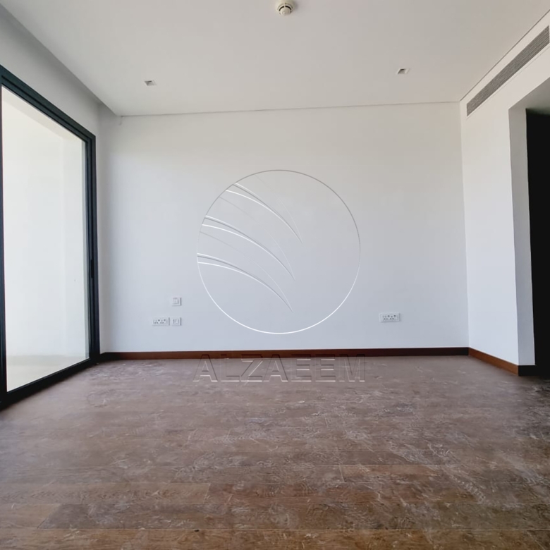 Single Row + Corner Full Golf Course 4F Villa