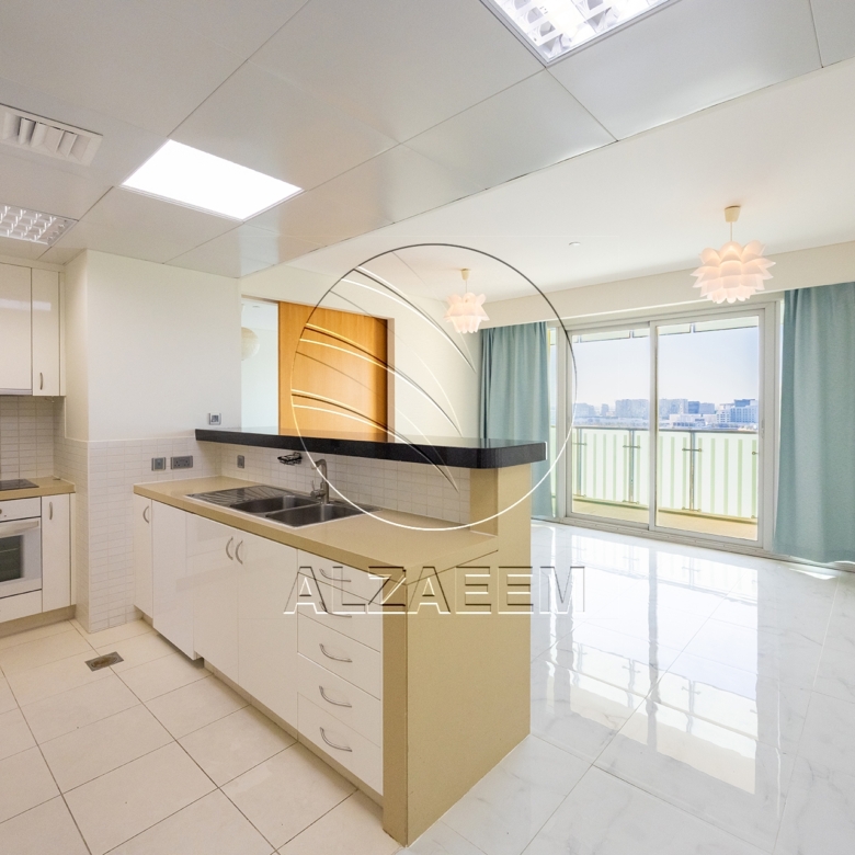 Vacant | Fully renovated unit | Sea View